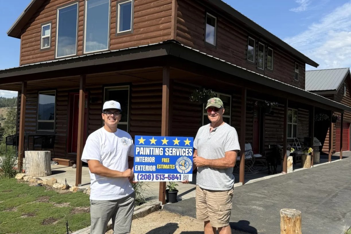 Log Home Exterior Finish